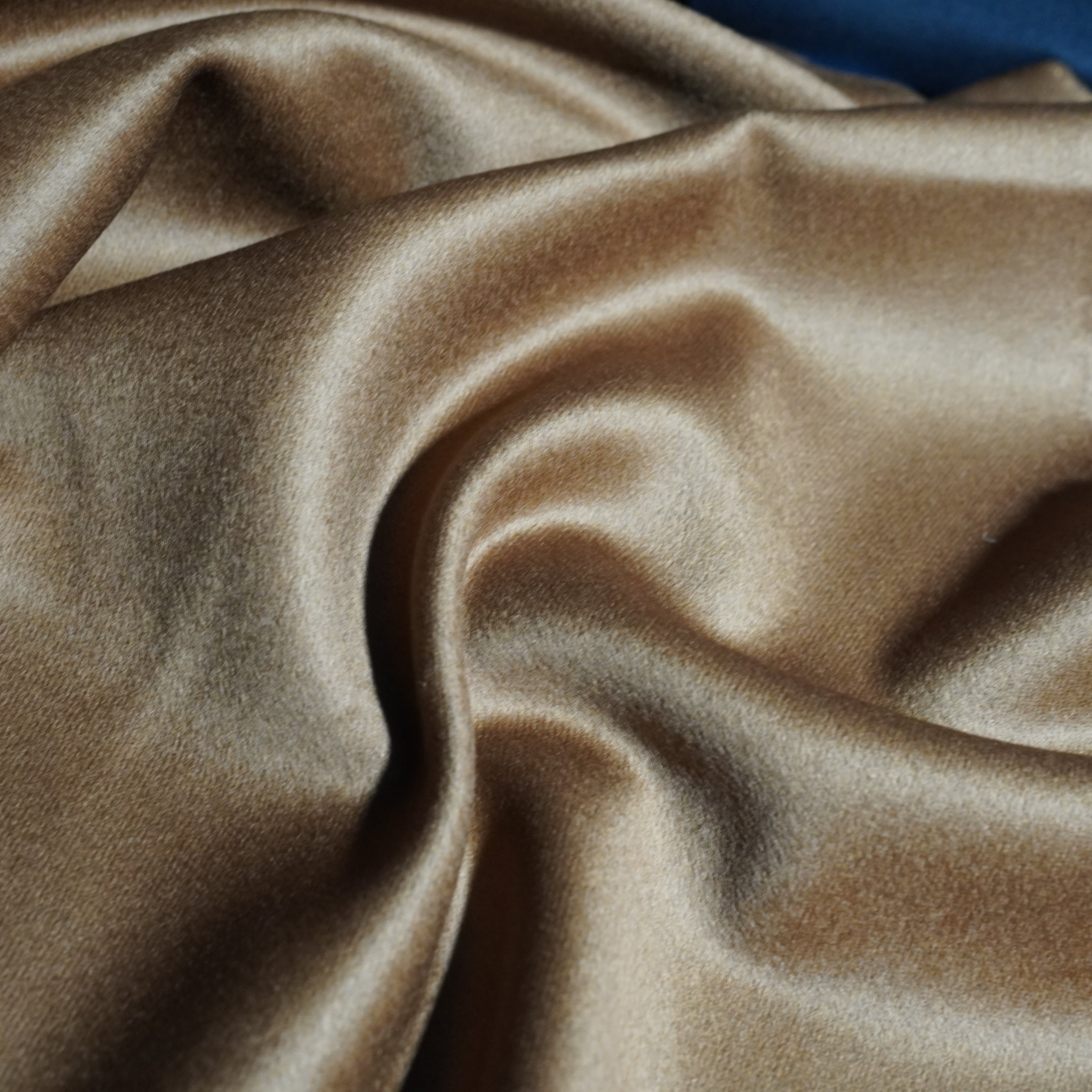 康家黄褐色精纺双面羊绒