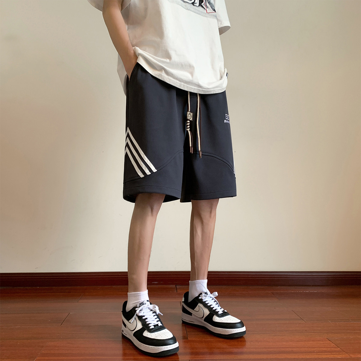 抖音品质A107-K23832-特P33菠萝格:93%聚酯纤维7%氨纶短裤,男装牛仔裤,电商A107