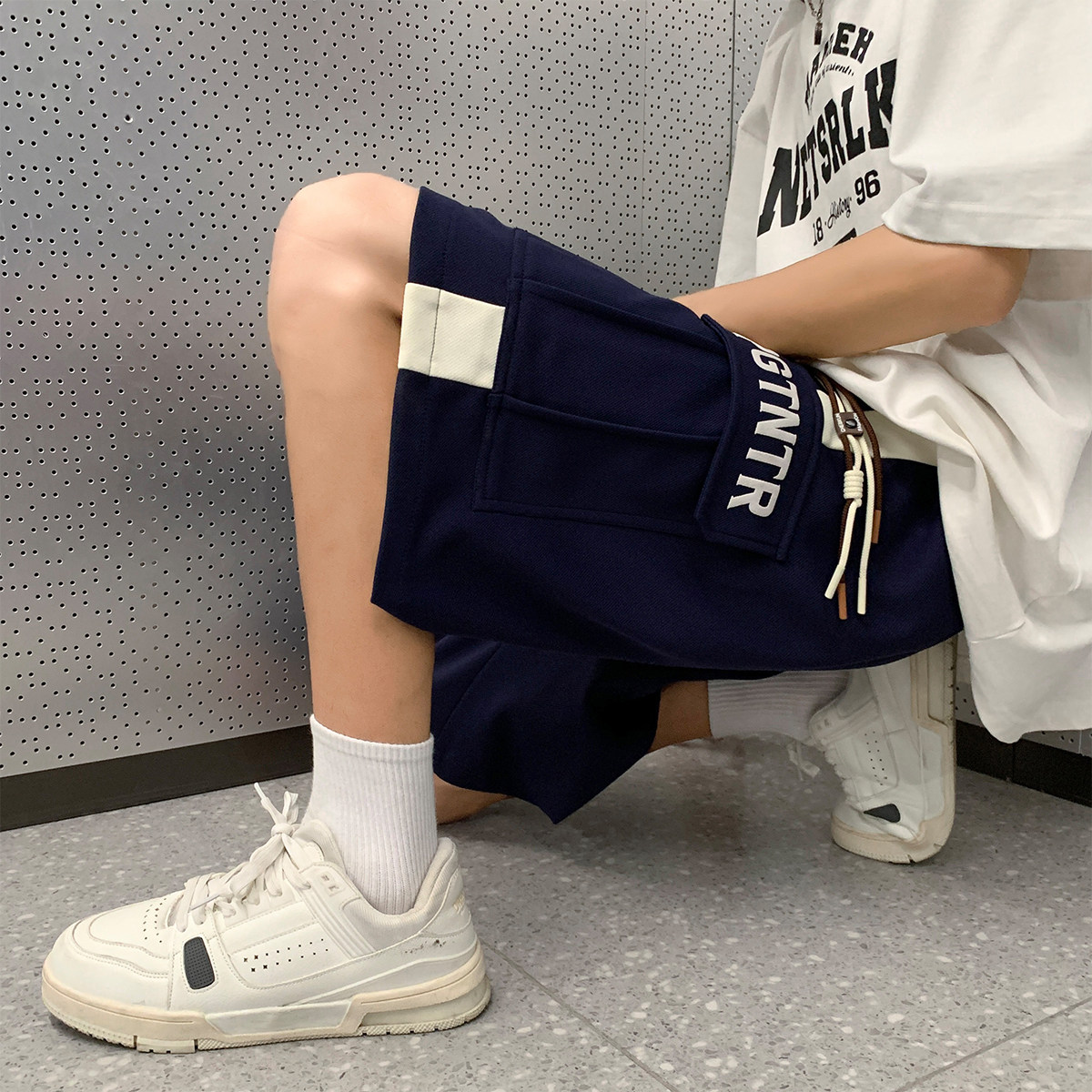 抖音品质A107-K23850-特P35菠萝格:93%聚酯纤维7%氨纶短裤,男装牛仔裤,电商A107