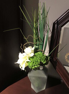 现代绿色系成品马蹄莲仿真花花艺 样板房会所床头柜装饰花艺摆件