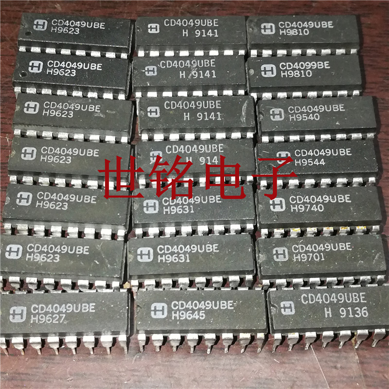 MC14049UBCP CD4049UBE HEF4049BP 实体店现货销售进口电子元件IC - 实物图