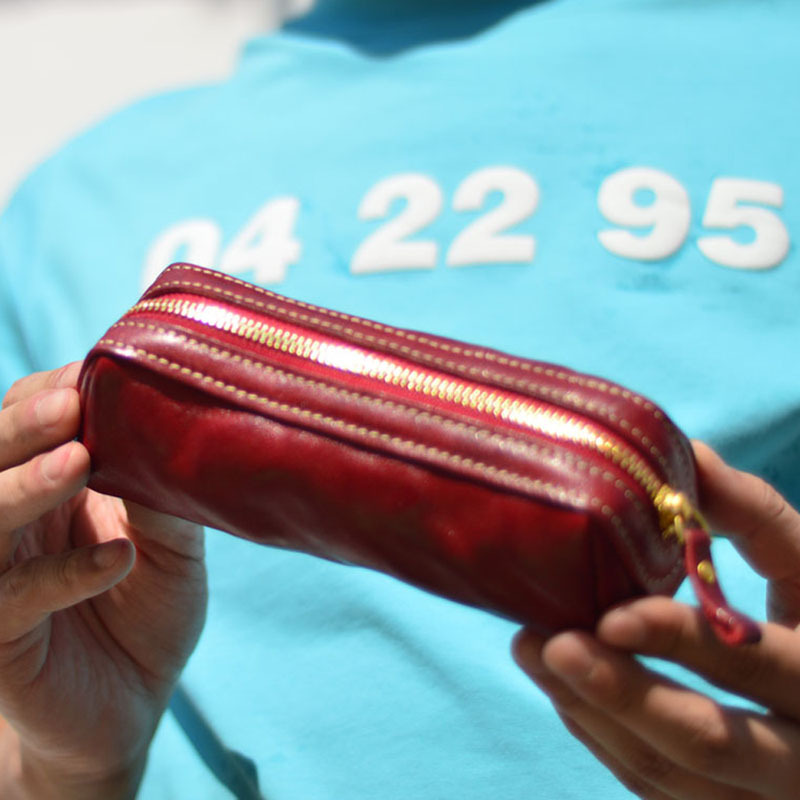 树膏头层牛皮大容量笔袋