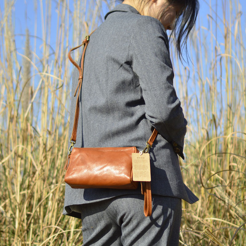 真皮原创女士小包单肩斜挎迷你手机包牛皮潮流青年高级感手拿包女