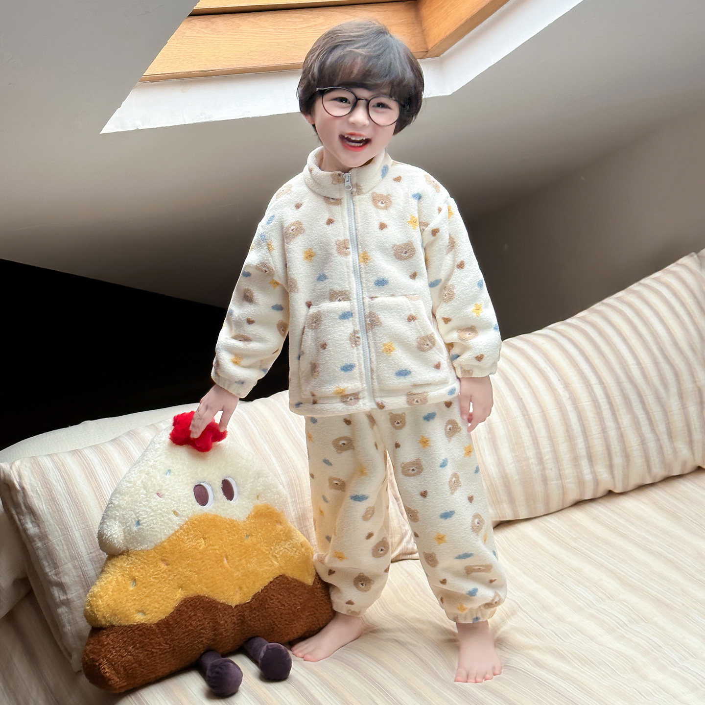 男童秋冬季家居服2025新款珊瑚绒