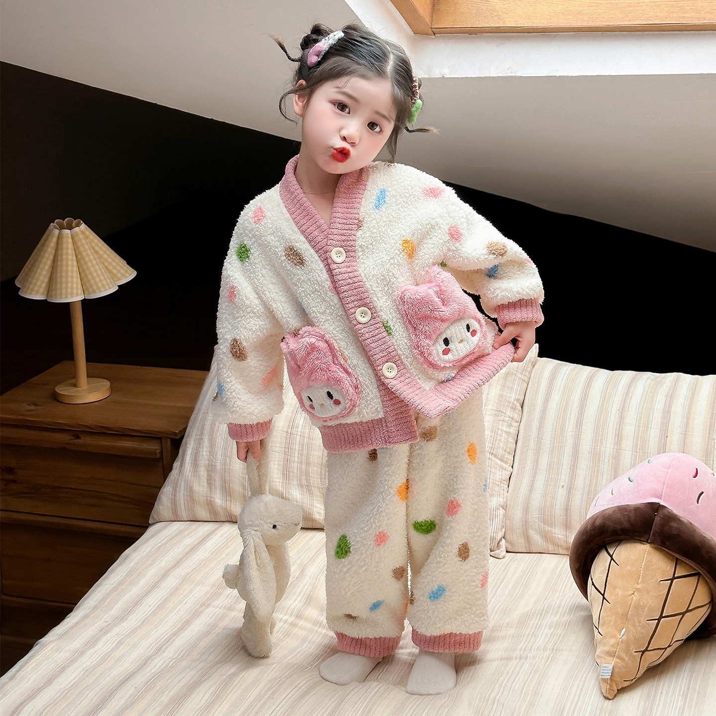 女童睡衣套装秋冬装加厚米粒绒新