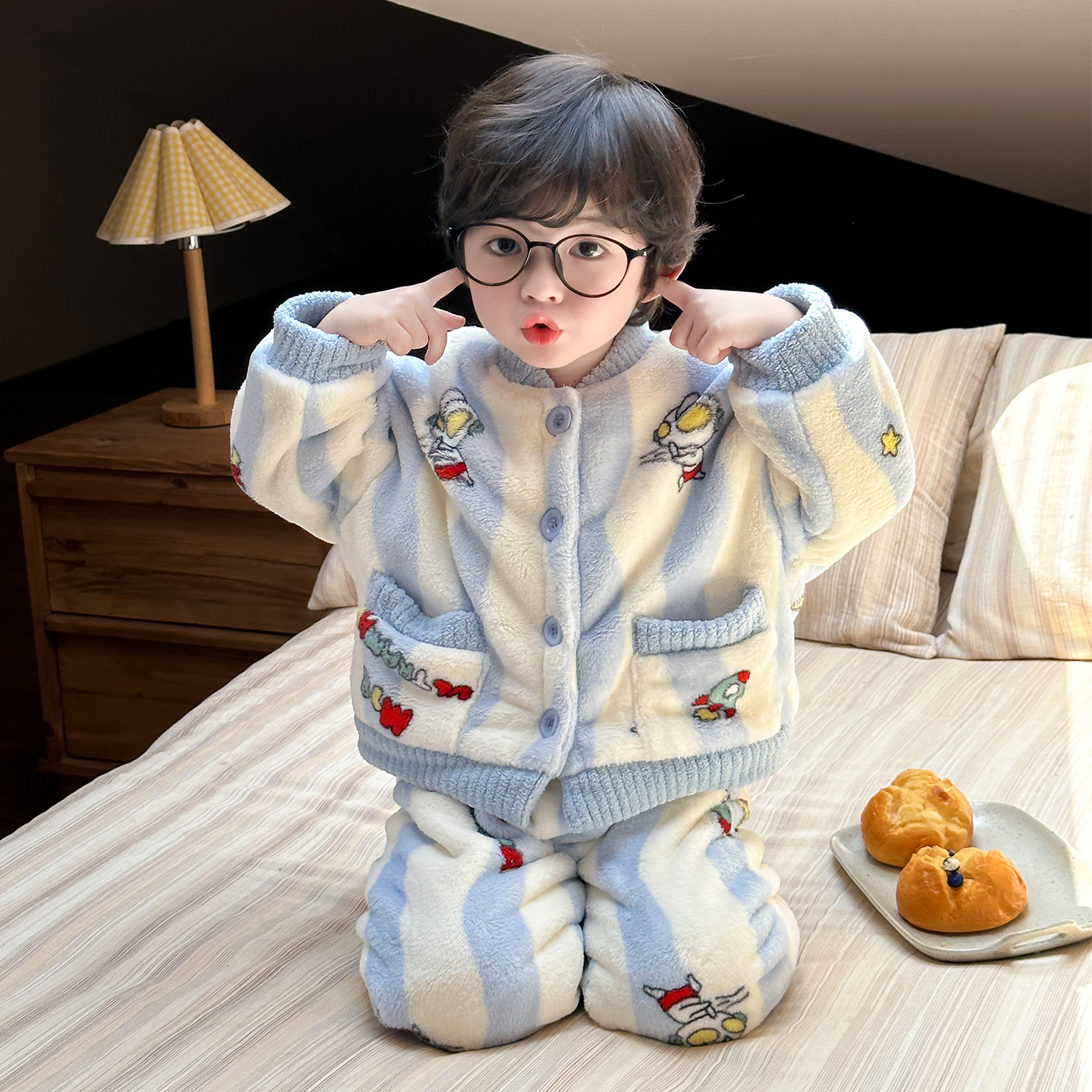 男童双层睡衣珊瑚绒套装冬季