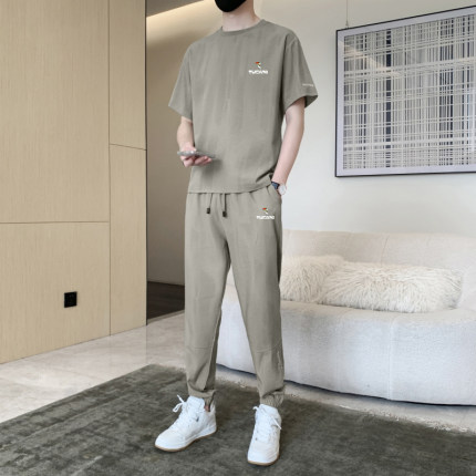啄木鸟冰丝短袖套装男夏季宽松休闲潮流运动ins潮牌一套搭配帅气