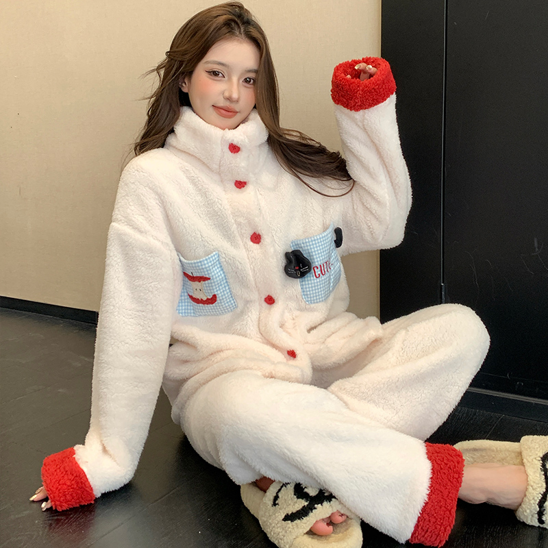 甜美可爱睡衣女冬季珊瑚绒加厚网红风长袖长裤新品开衫高领家居服
