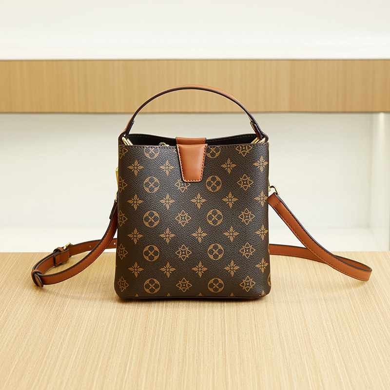 高级感时尚百搭手提单肩斜挎包,箱包皮具/热销女包/男包,通用款女包,淘宝优惠券,粉丝福利购,淘宝优惠卷