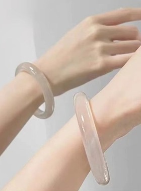 白月光手镯玛瑙玉髓天精品翡翠镯