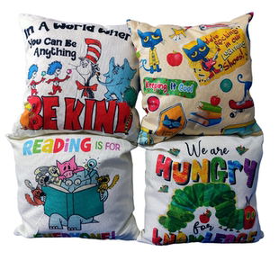 小猪小象好饿的毛毛虫苏斯博士皮特猫抱枕靠垫绘本馆装饰绘本周边