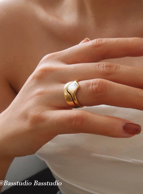 Basstudio 天然贝壳戒指女轻奢欧美风贝母指环钛钢镀18K金不褪色