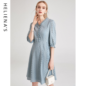 海兰丝春季新款气质收腰显瘦V领A字裙法式甜美镂空蓝色连衣裙