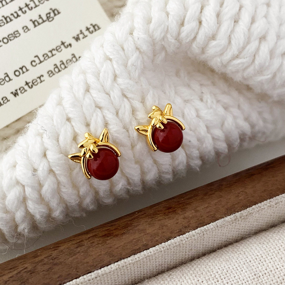 复古百搭潮流时尚设计感红色优亮珍珠小马耳钉气质轻奢高级感耳饰,饰品/流行首饰/时尚饰品新,耳环,淘宝优惠券,粉丝福利购,淘宝优惠卷