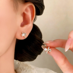 简约时尚通勤百搭百分比符号优亮珍珠耳钉日常轻奢高级感小众耳饰