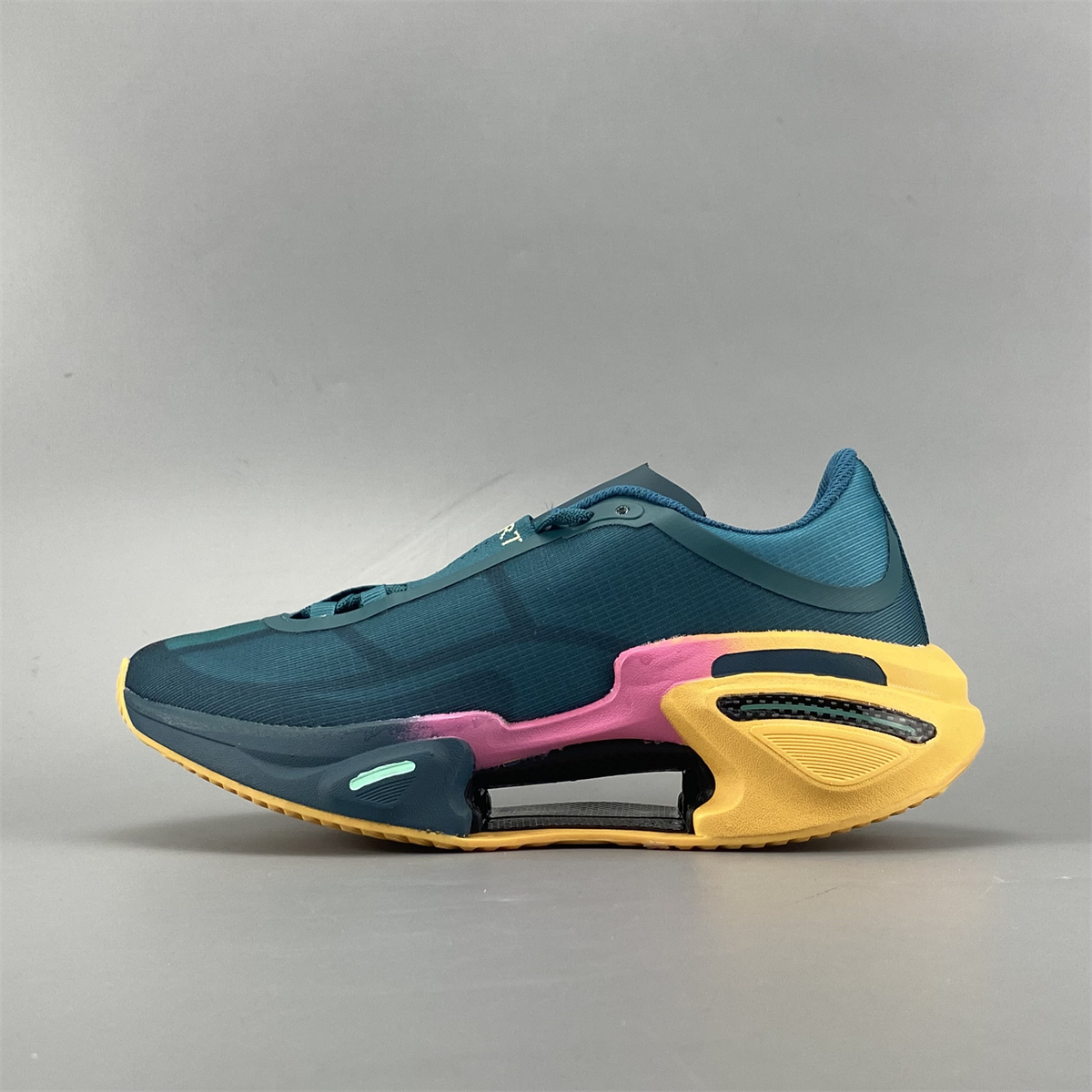 高品质大绝影3.0碳板科技跑步鞋