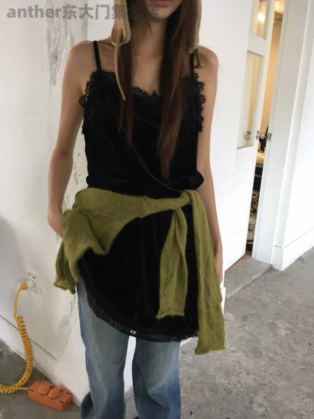 现货breathe韩国东大门2025冬季新款时尚百搭宽松休闲丝绒吊带裙