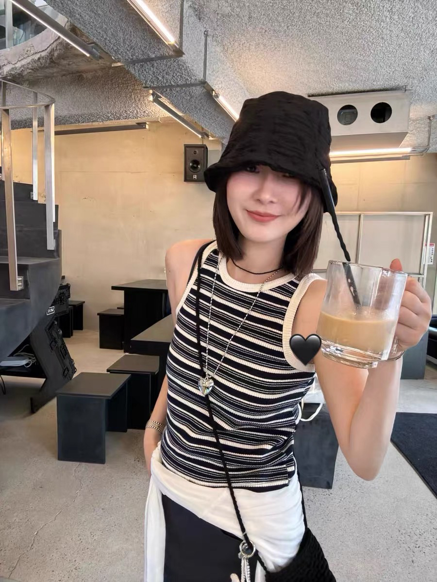 understanding现韩国2025夏季新款时尚百搭条纹背心无袖打底吊带