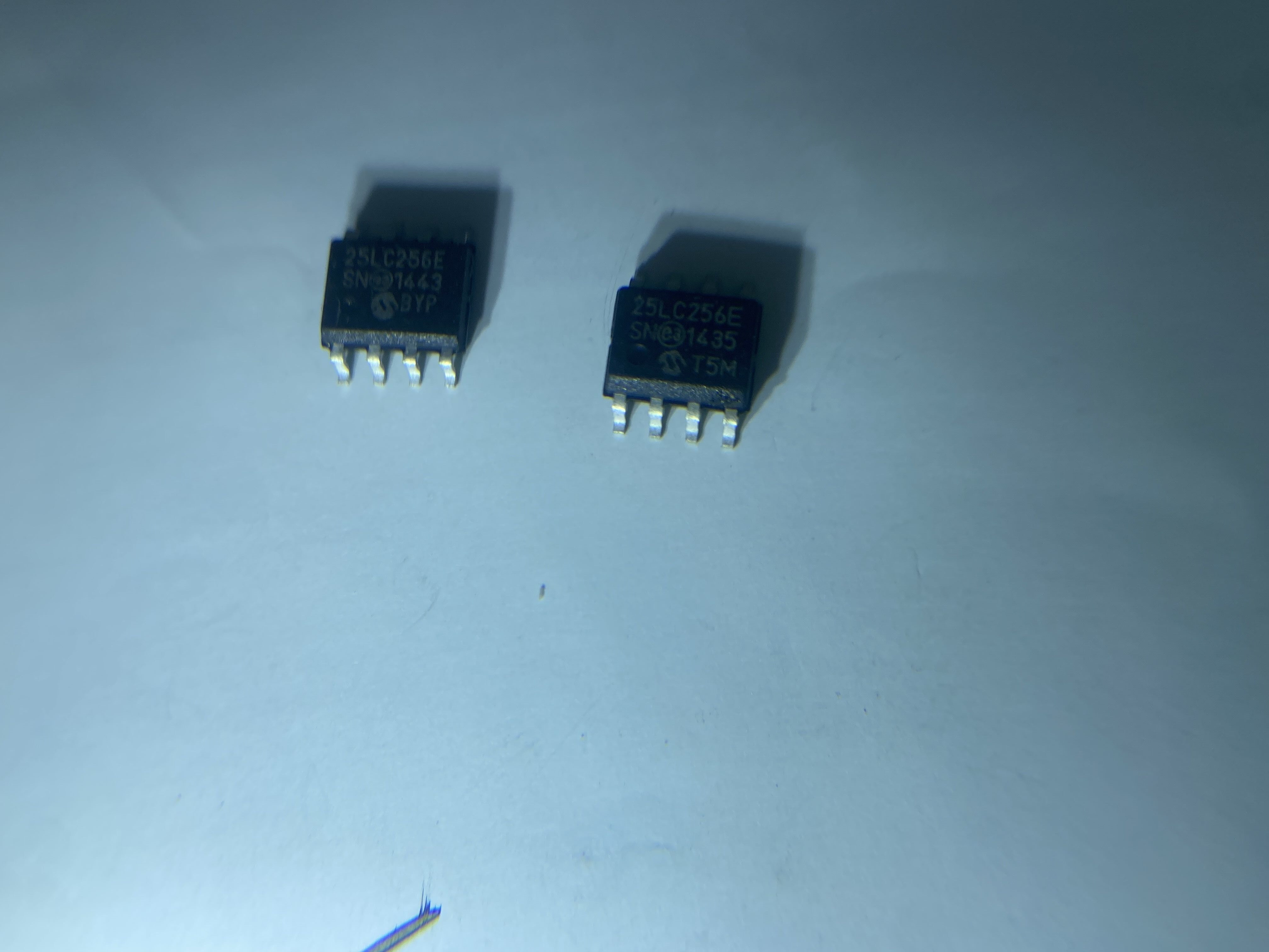 25LC256T-E/SN 25LC256E-SN 散新保证质量 实体现货及时发货