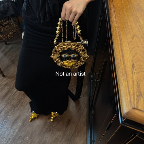 丑出格调原创个性艺术感金色雕花面具眼睛嘴巴手提包单肩造型包包