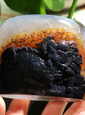 火麒麟献瑞 纯天然巴西老料玛瑙雕刻手镯 收藏级俏色设计 轮胎63