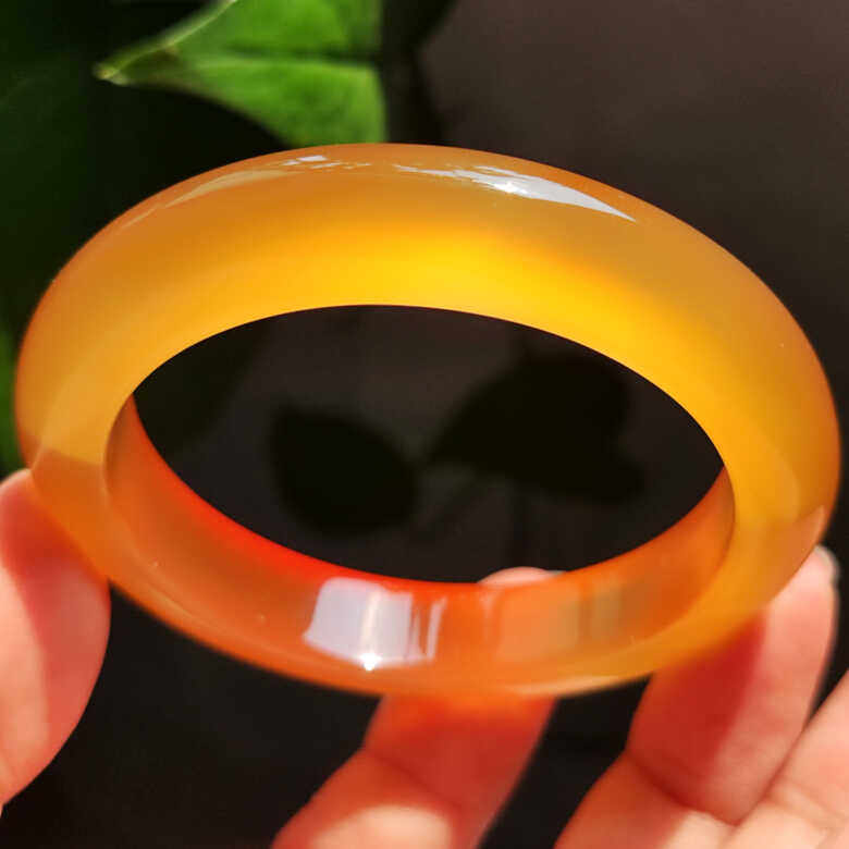 玛瑙印象 绝品帝王芒果黄 纯天然原色马料金黄玉髓玛瑙手镯 50