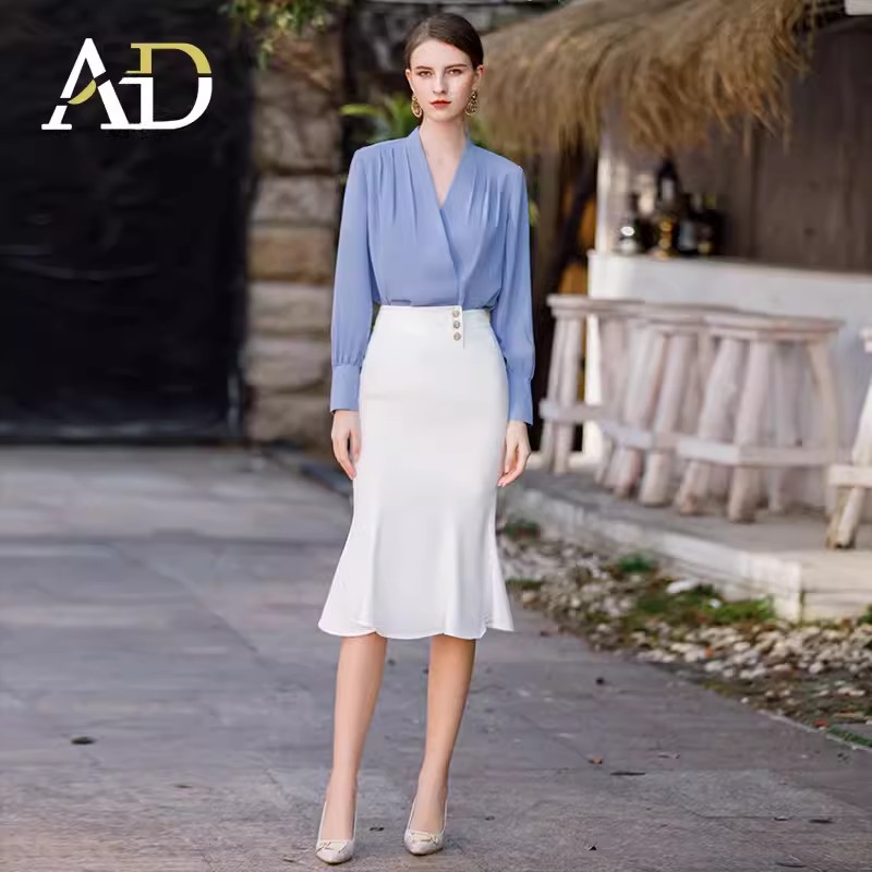 AD时尚V领长袖衬衫女洋气蓝色上衣两件套包臀鱼尾裙子轻熟风套装