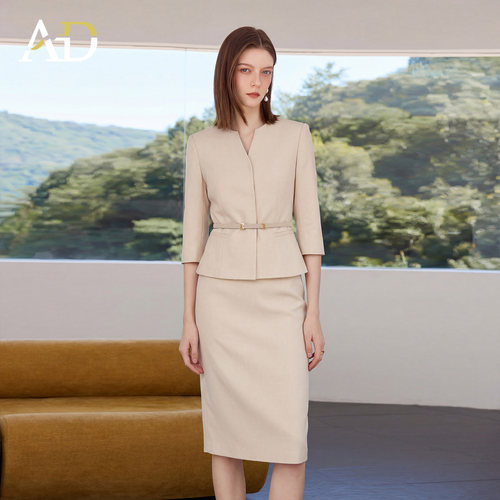 AD夏季新款正式场合西装套裙女
