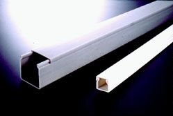 台湾KSS 绝缘配线槽(密闭式) SD-2530  25mm宽X30mm高 2米/根