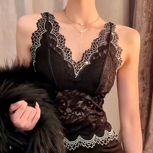 24网红直播蕾丝吊带打底固定胸垫轻奢风内搭外穿性格美背春夏女装