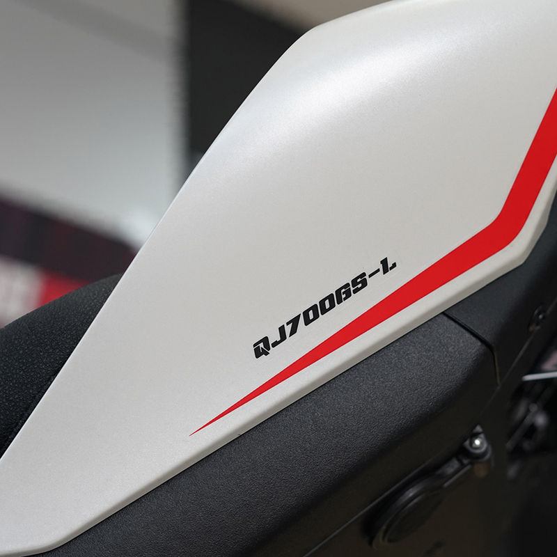 适用于24款 新款钱江赛600rs QJ700GS-L 后尾贴纸 后尾改装定制贴