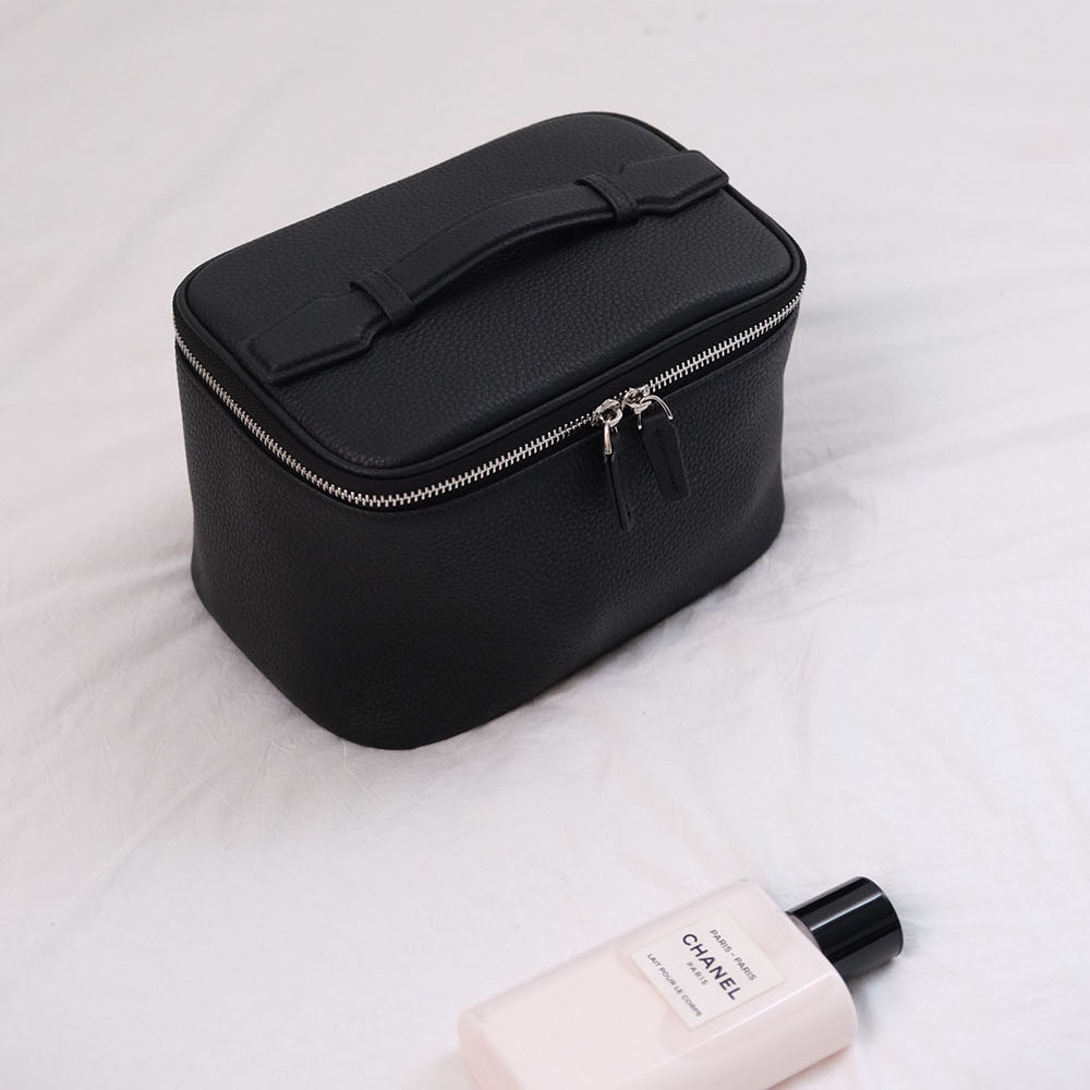 头层牛皮化妆包大容量收纳洗漱包