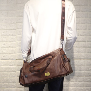 threebox欧美男士手提包 休闲大容量男旅行包 潮男斜挎水桶男背包