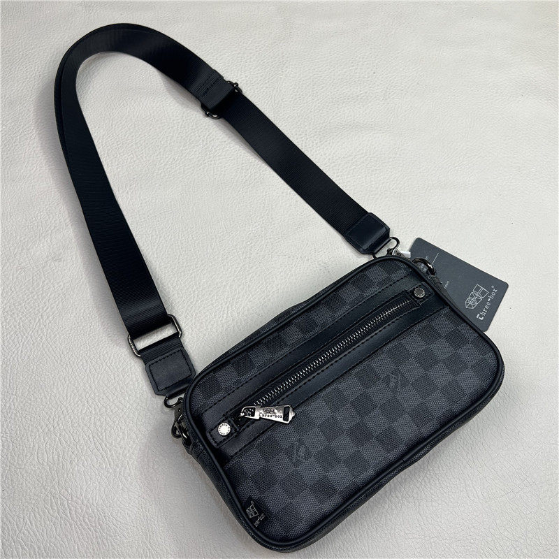 三盒子单肩斜挎包PU格纹背包男包