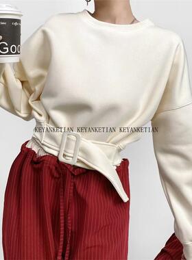 KEYANKETIAN 24340 设计感腰带装饰小众短款卫衣圆领宽松套头上衣