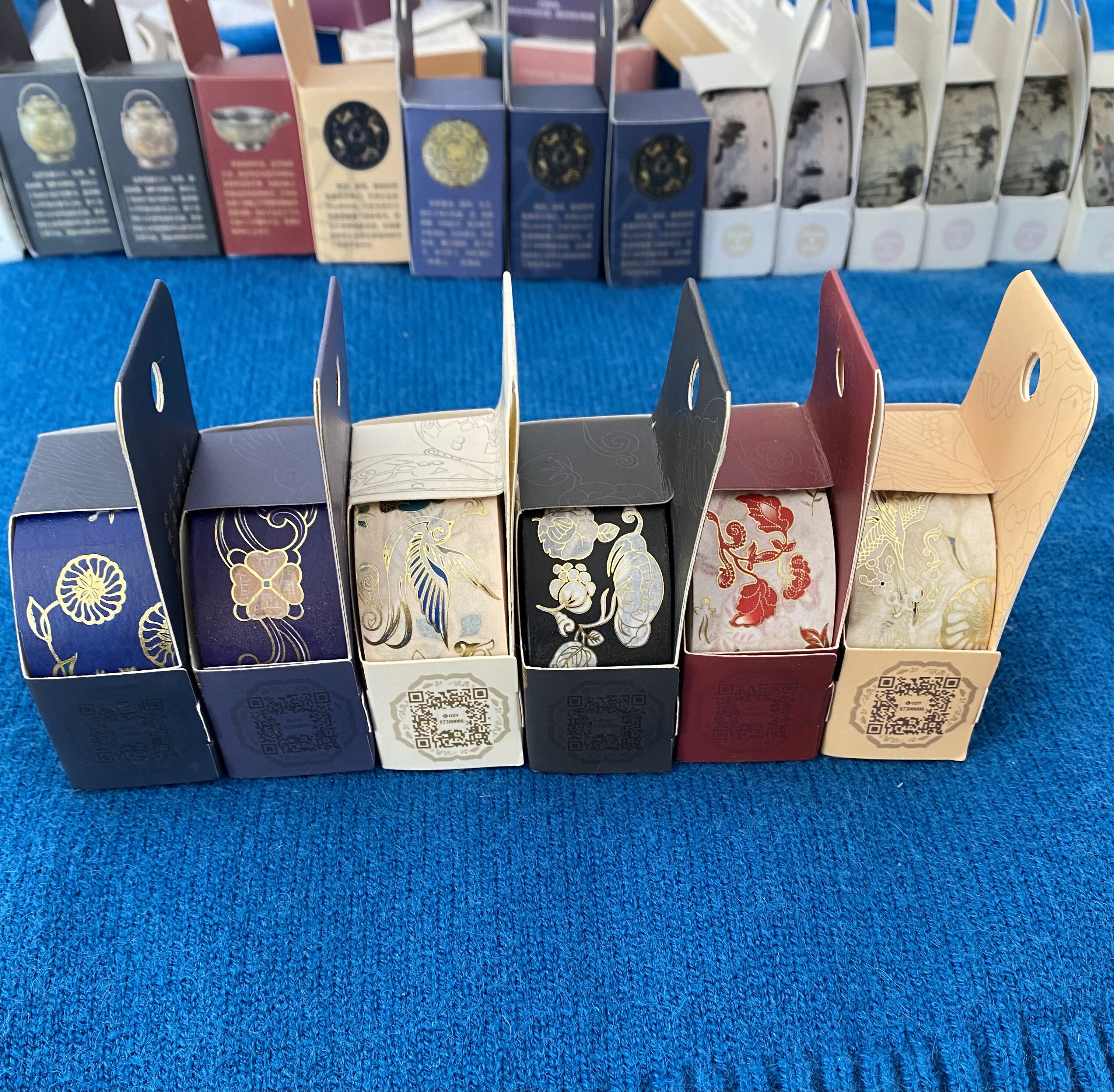 陕西博物馆 鎏金鹦鹉飞狮鸿雁和纸胶带 四鸾衔綬葡萄花鸟【整卷