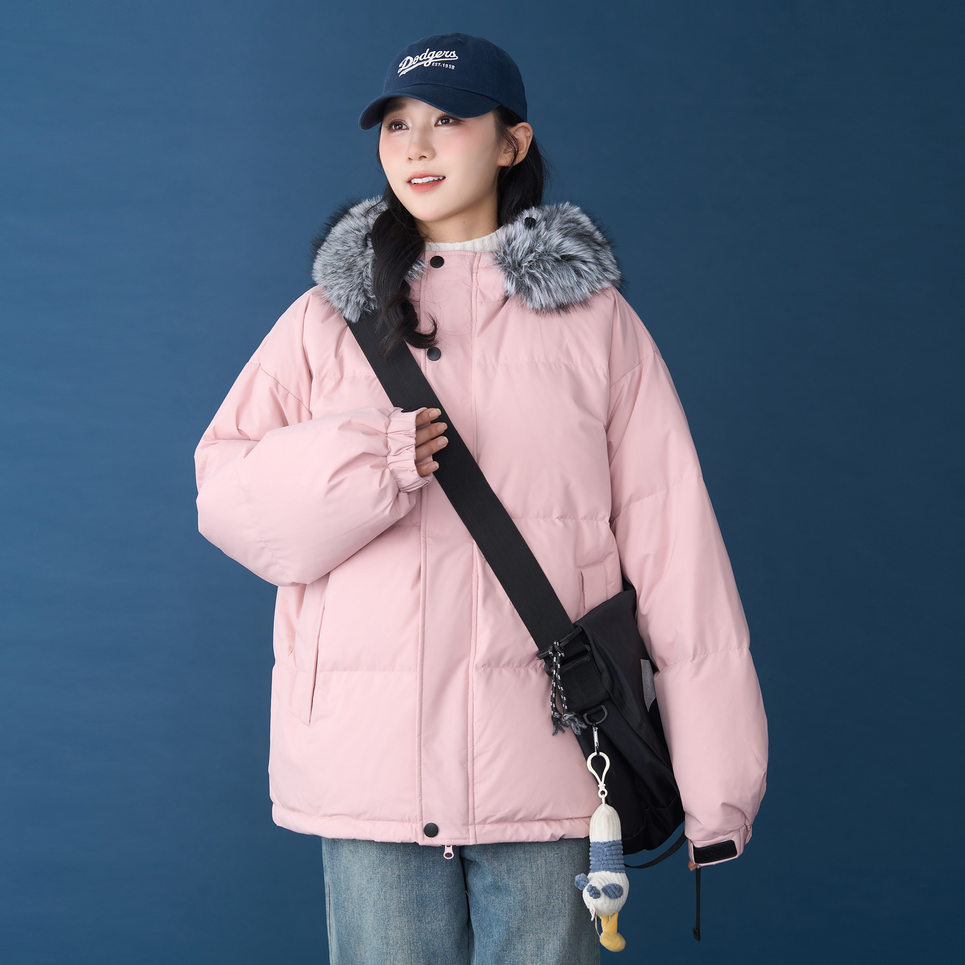 特氟龙三防连帽毛领羽绒服女