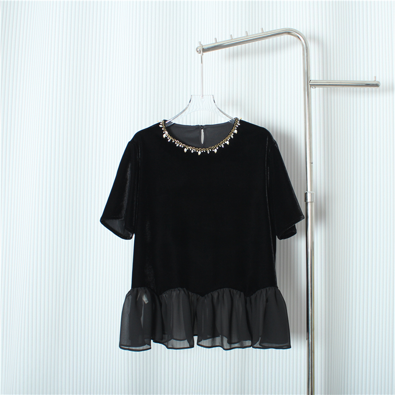 时尚钉珠圆领短袖T恤丝绒衬衣