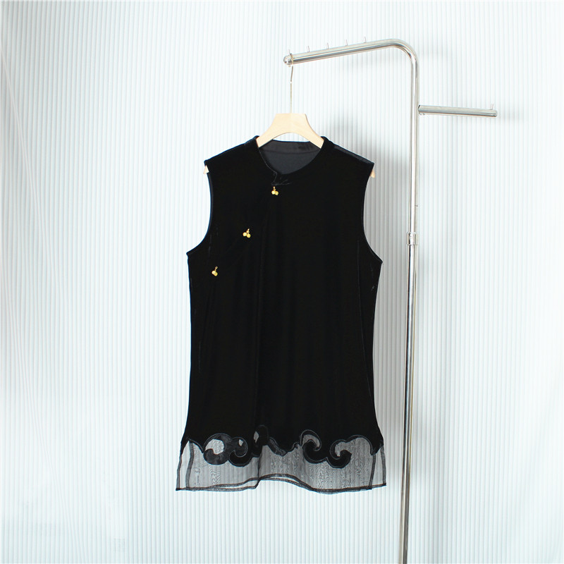 2025秋冬品时尚欧货新中式无袖上衣百搭显瘦设计感丝绒刺绣马甲裙,女装/女士精品,马夹,淘宝优惠券,粉丝福利购,淘宝优惠卷