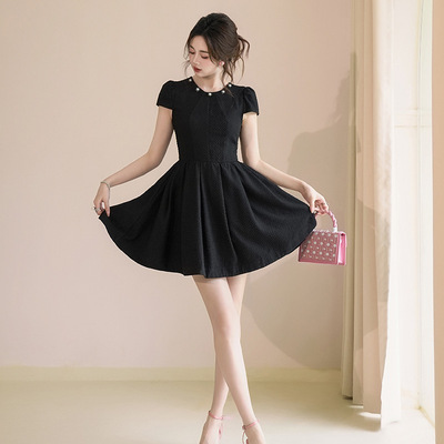 miu系千金风小黑裙约会收腰赫本风礼服裙圆领黑色连衣裙子