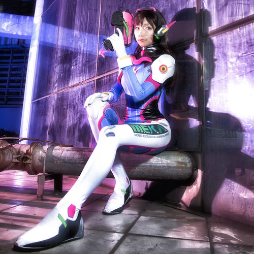 宋哈娜先锋紧身衣道具模型手枪