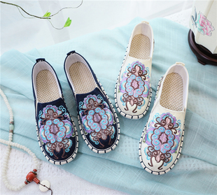 2024新款青年绣花民族风布鞋浅口圆头花卉套脚平底休闲女士帆布鞋