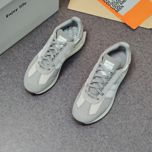 GX2040 阿迪达斯男女正品 运动休闲鞋 清仓特价 ID4767 GY9922