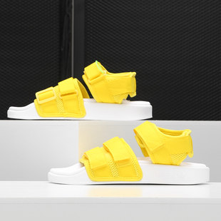 sandal adilette 阿迪达斯正品 CQ2673 女子休闲凉鞋 2.0 Adidas