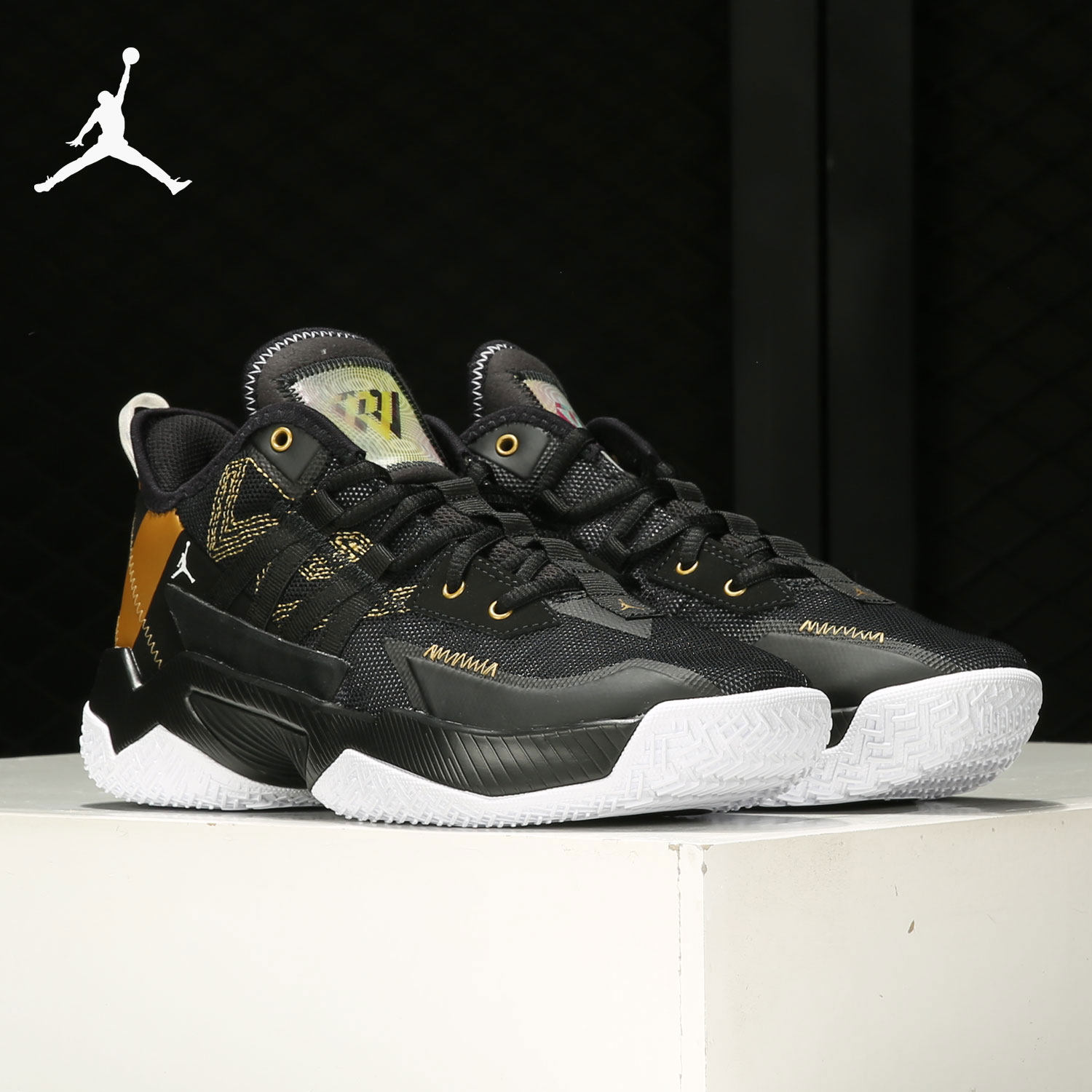 nike/耐克威少黑灰男子运动实战缓震减震气垫篮球鞋cw2458-007