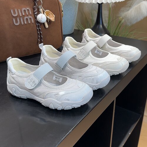 时尚轻便百搭玛丽珍运动休闲女鞋