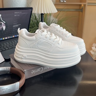 6cm小个子增高小白鞋女款2026新款轻便厚底百搭白色女鞋休闲板鞋