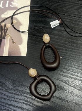 复古长款黑皮绳木质椭圆吊坠小众长款项简约潮链轻奢高级感毛衣链