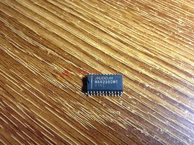 MAX238CWG【SOP】驱动器  接收器 收发器 价格低质量高