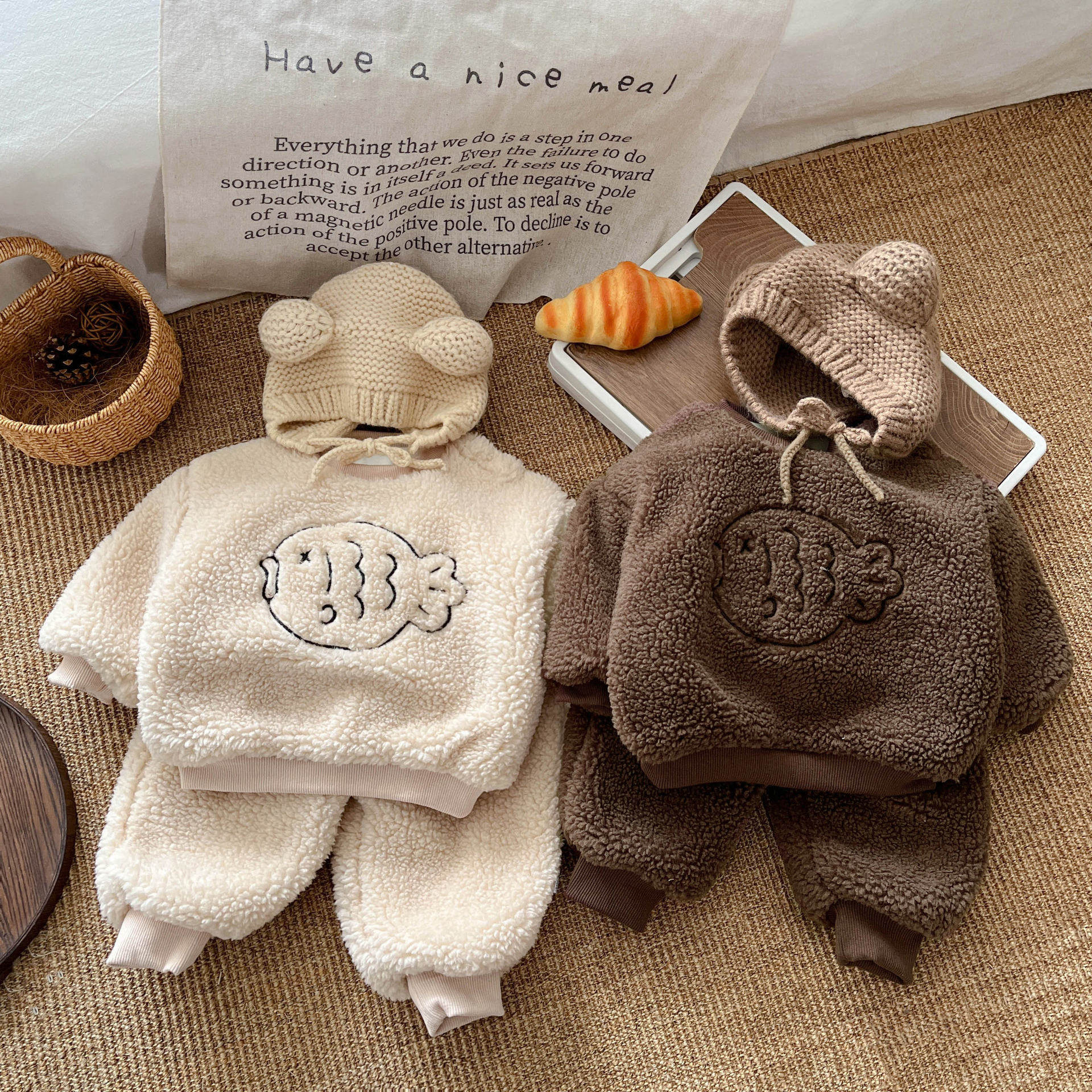 宝宝冬季套装男童加绒加厚卫衣裤子婴儿休闲保暖羊羔毛童装两件套